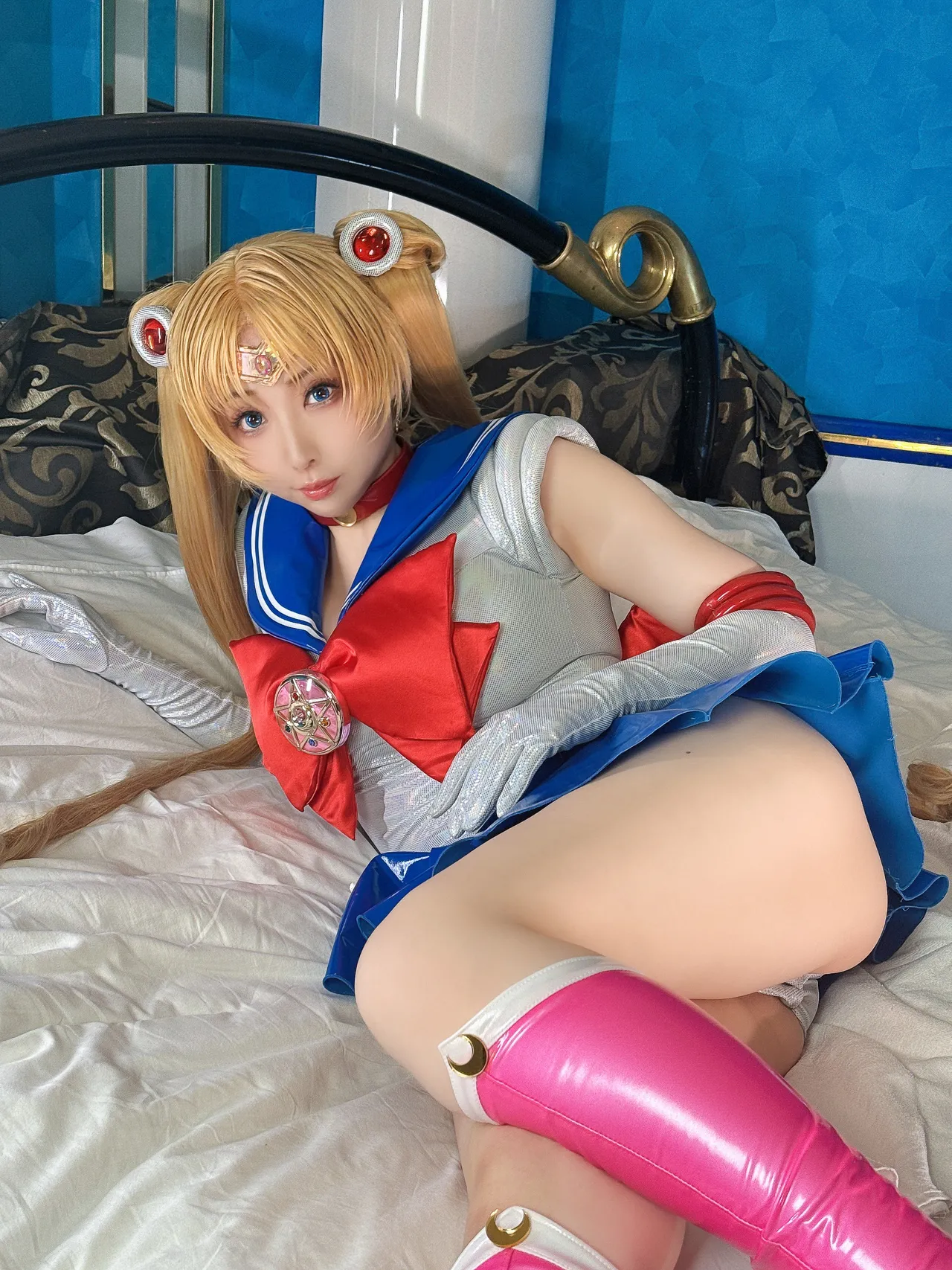 Momoiru Reku Moonlight Private Stay -SAILOR MOON COSPLAY PHOTO BOOK--erohere109.webp