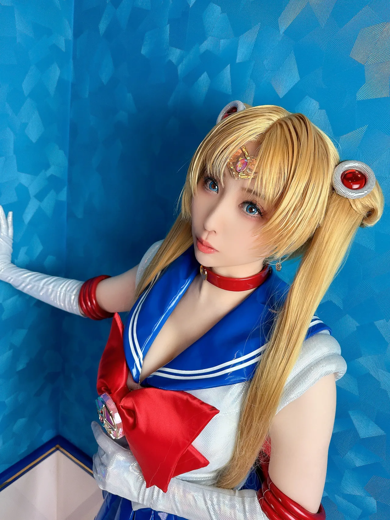 Momoiru Reku Moonlight Private Stay -SAILOR MOON COSPLAY PHOTO BOOK--erohere21.webp