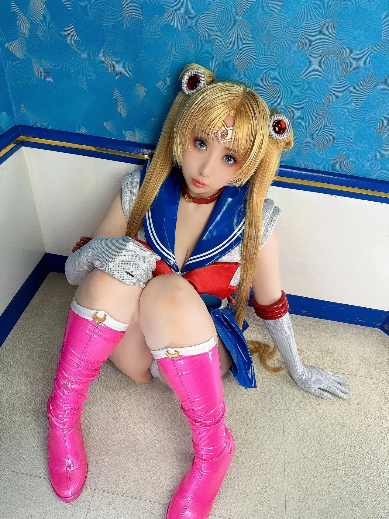 Momoiru Reku Moonlight Private Stay -SAILOR MOON COSPLAY PHOTO BOOK--erohere24.webp