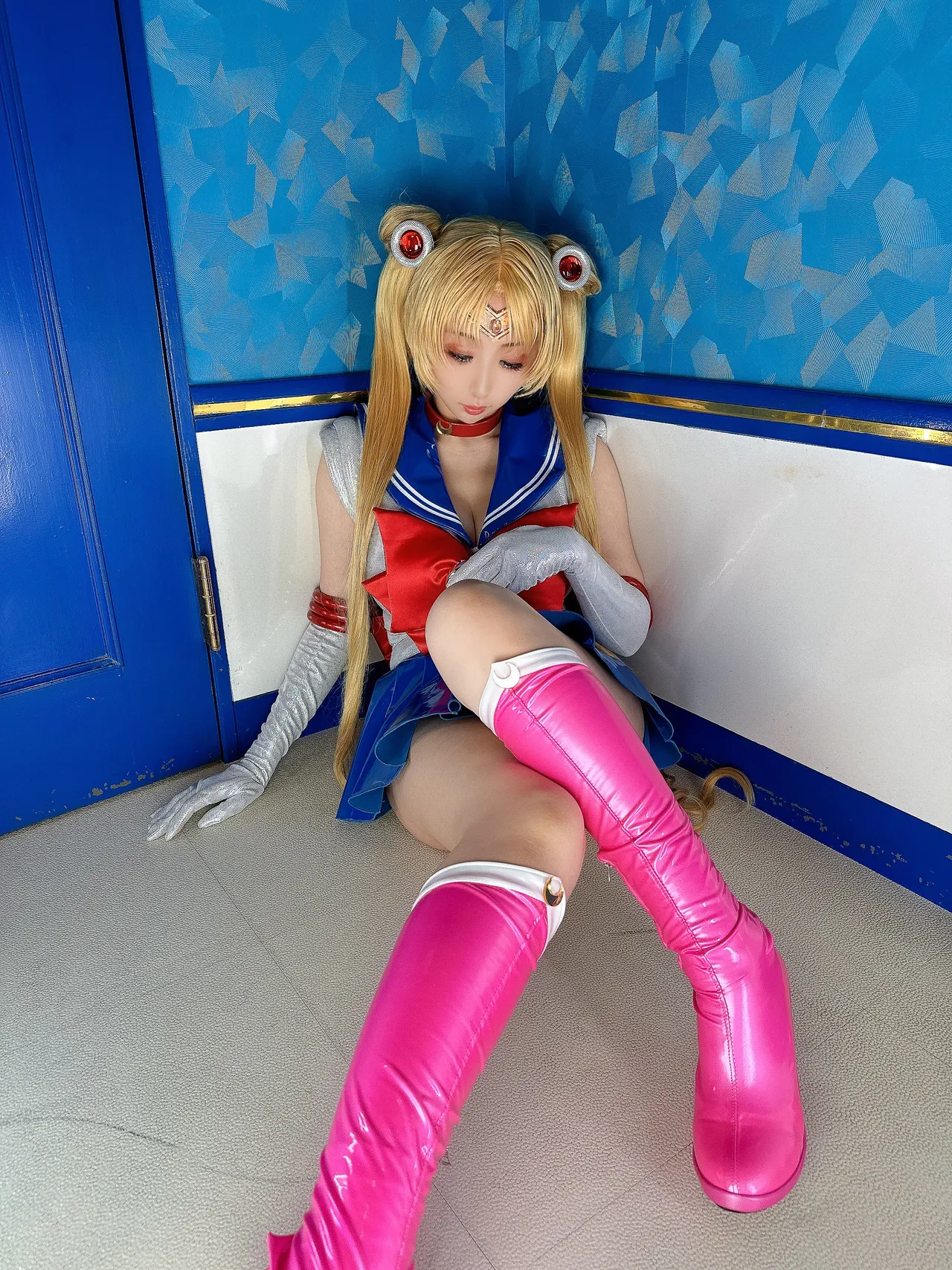 Momoiru Reku Moonlight Private Stay -SAILOR MOON COSPLAY PHOTO BOOK--erohere40.webp