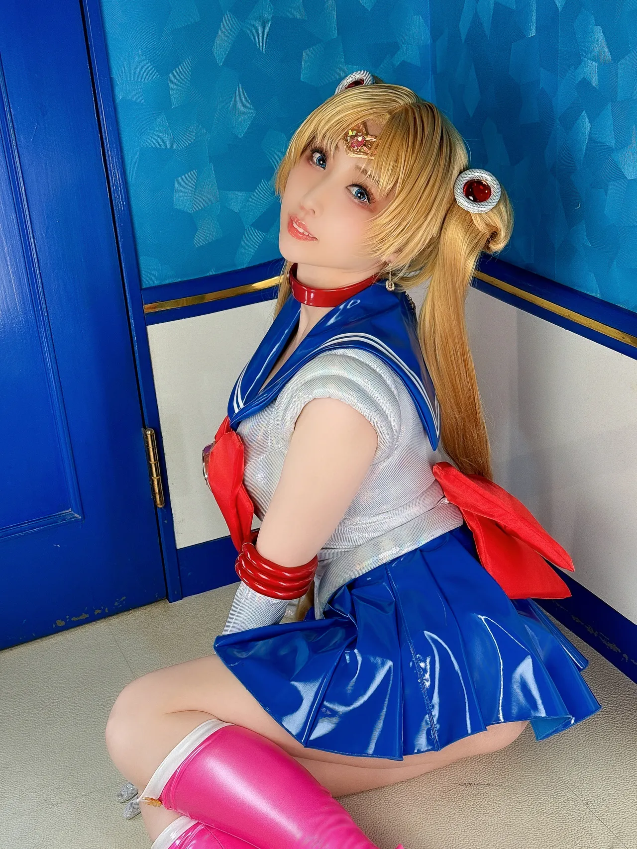 Momoiru Reku Moonlight Private Stay -SAILOR MOON COSPLAY PHOTO BOOK--erohere44.webp