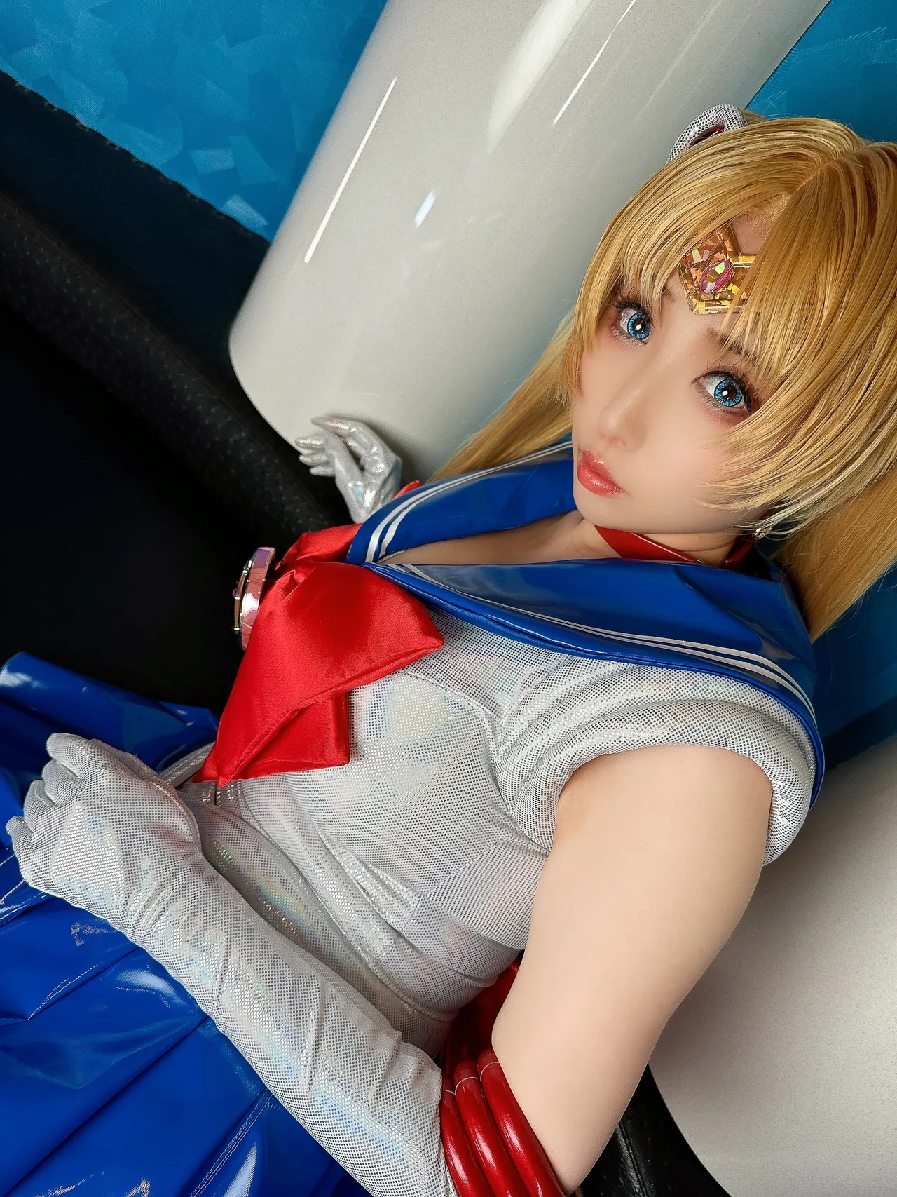 Momoiru Reku Moonlight Private Stay -SAILOR MOON COSPLAY PHOTO BOOK--erohere58.webp