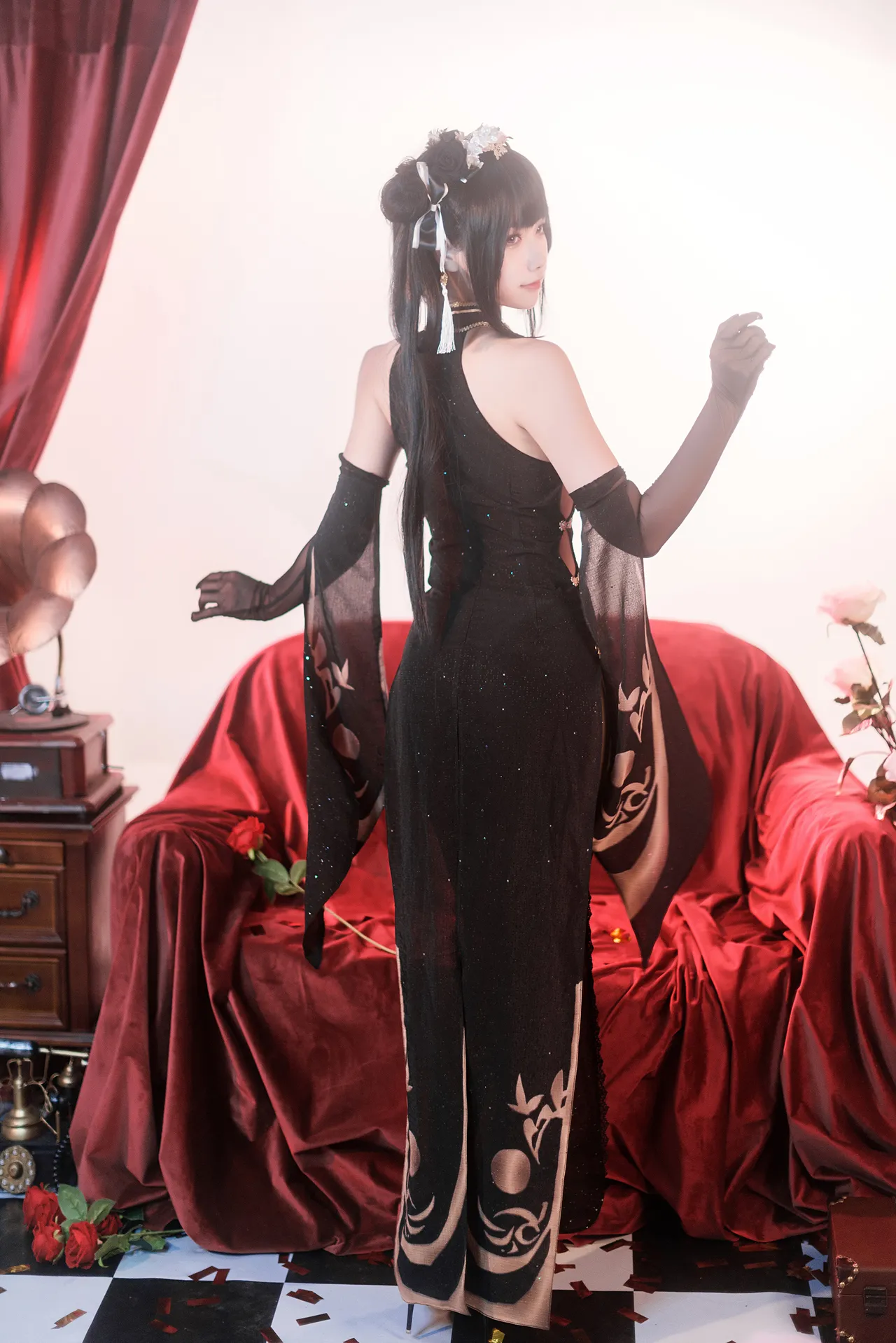 Momoko葵葵碧蓝航线镇海 默认皮肤＆奇奢花苑-erohere23.webp