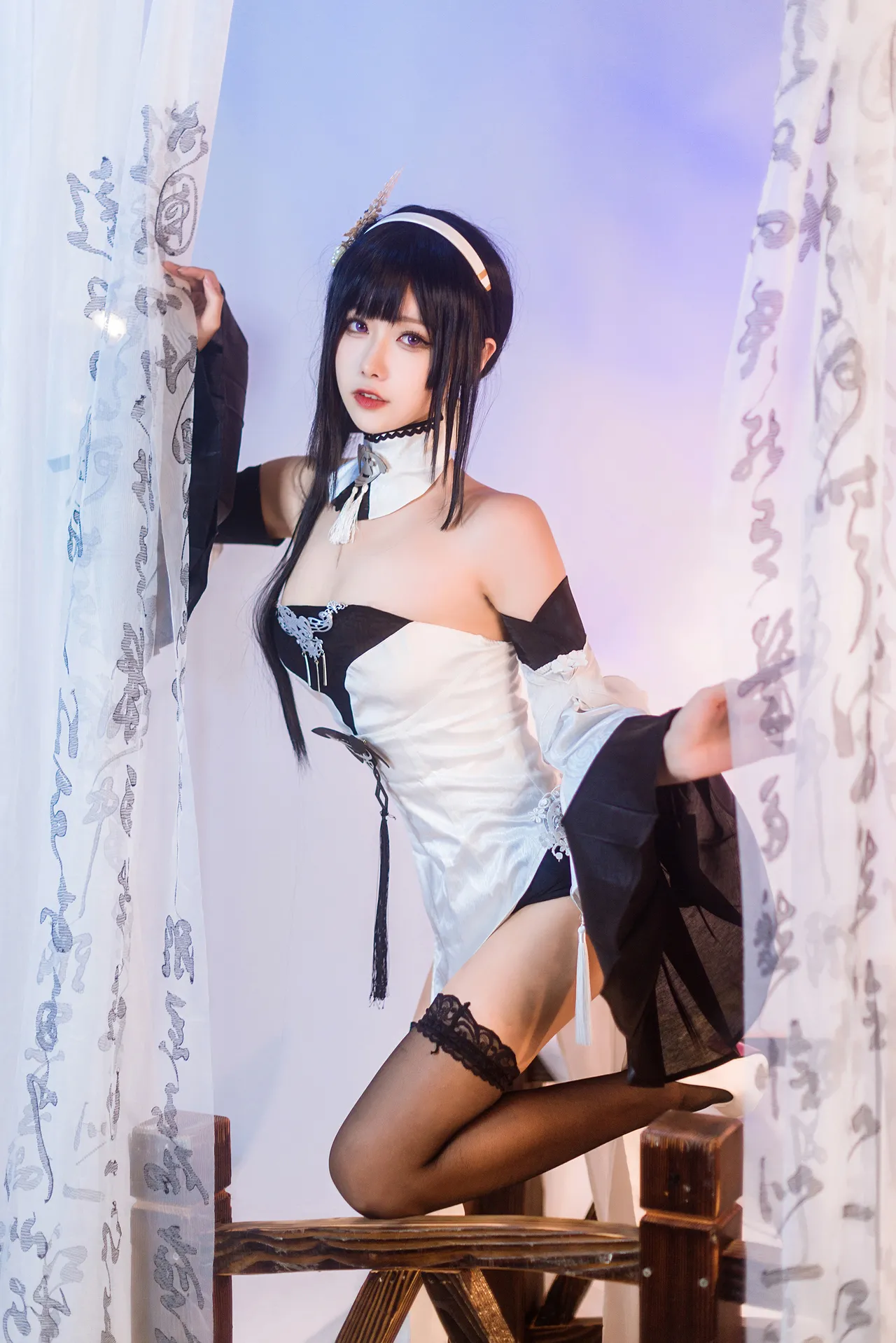 Momoko葵葵碧蓝航线镇海 默认皮肤＆奇奢花苑-erohere3.webp