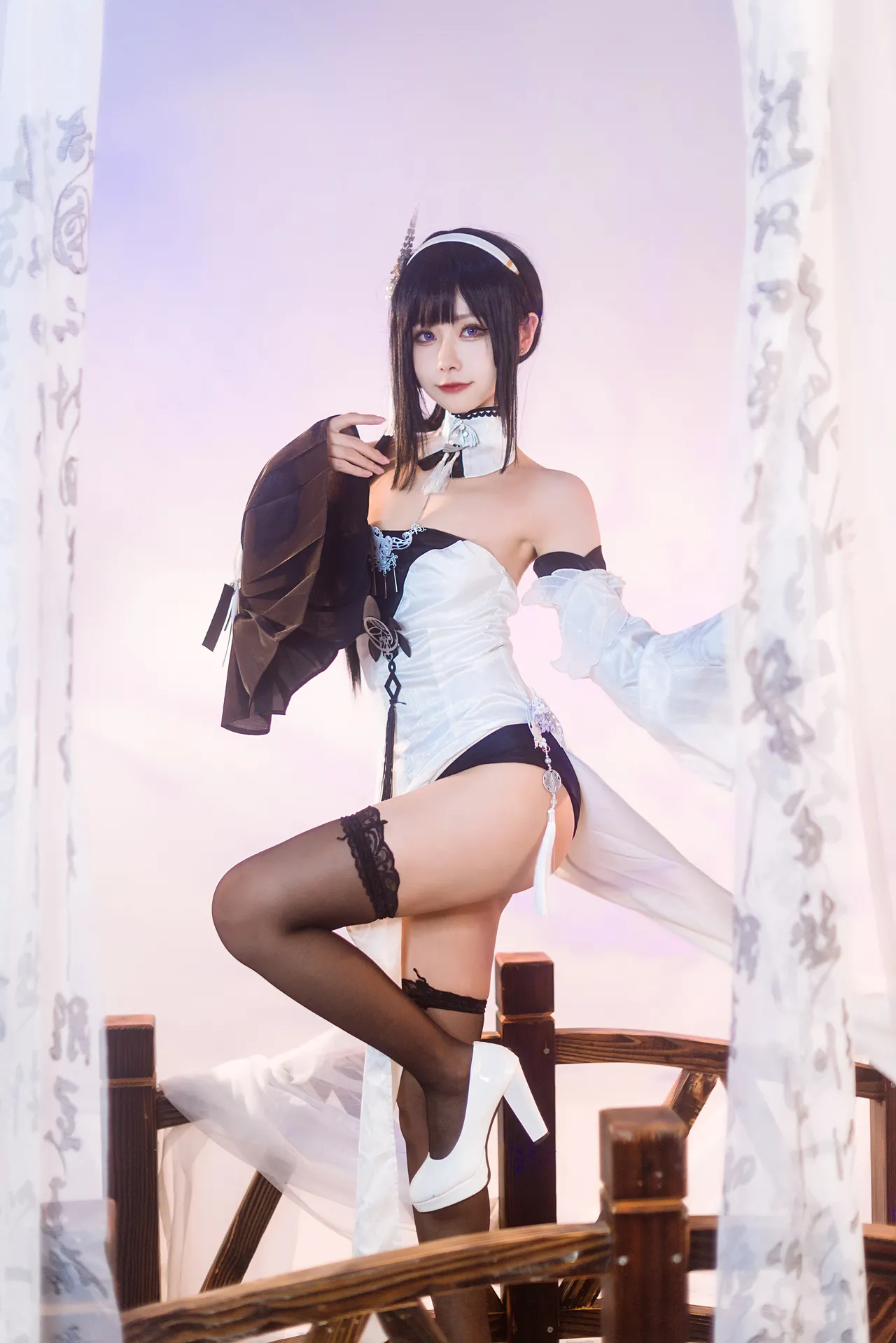 Momoko葵葵碧蓝航线镇海 默认皮肤＆奇奢花苑-erohere5.webp