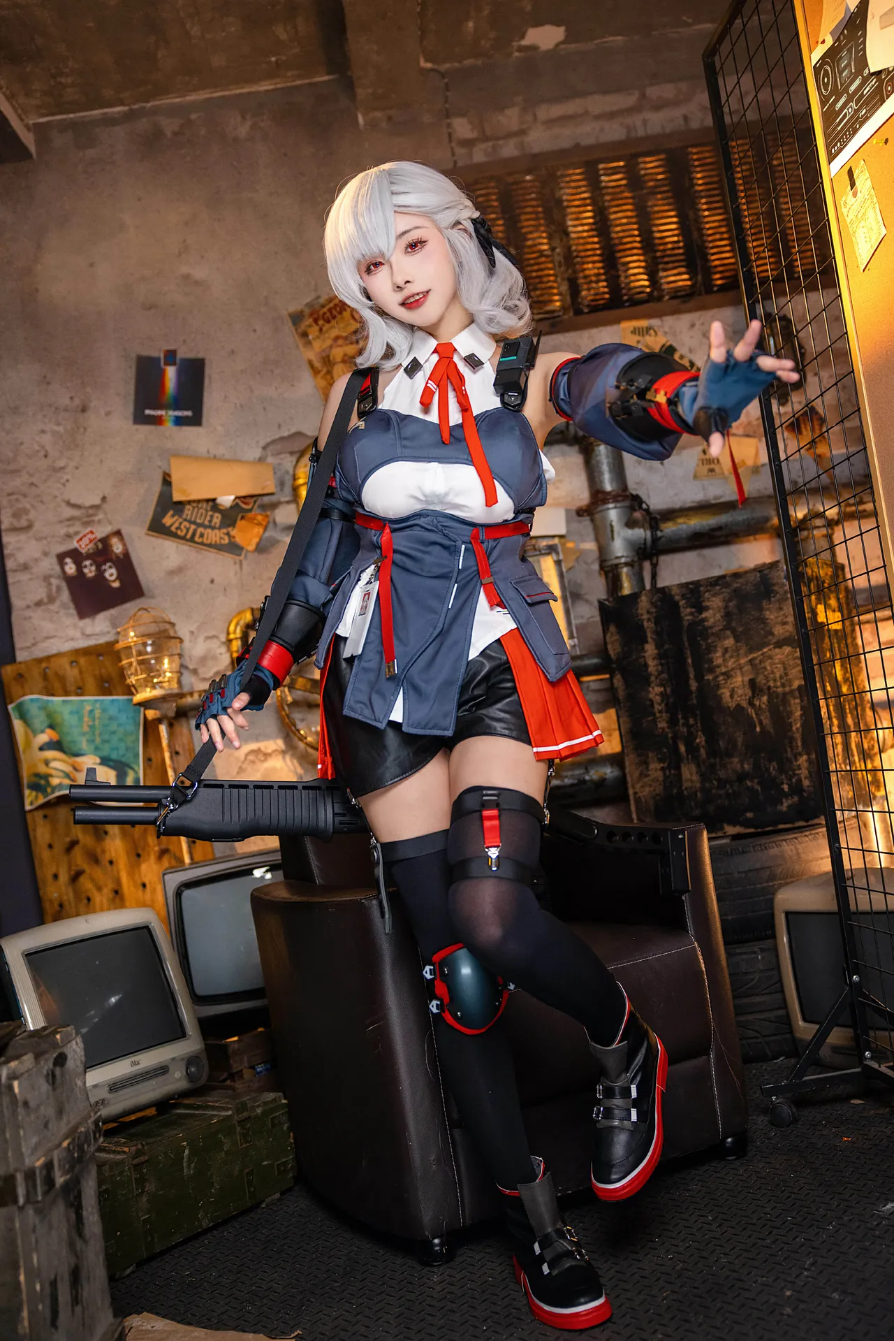 Momoko葵葵-Sabrina-erohere4.webp