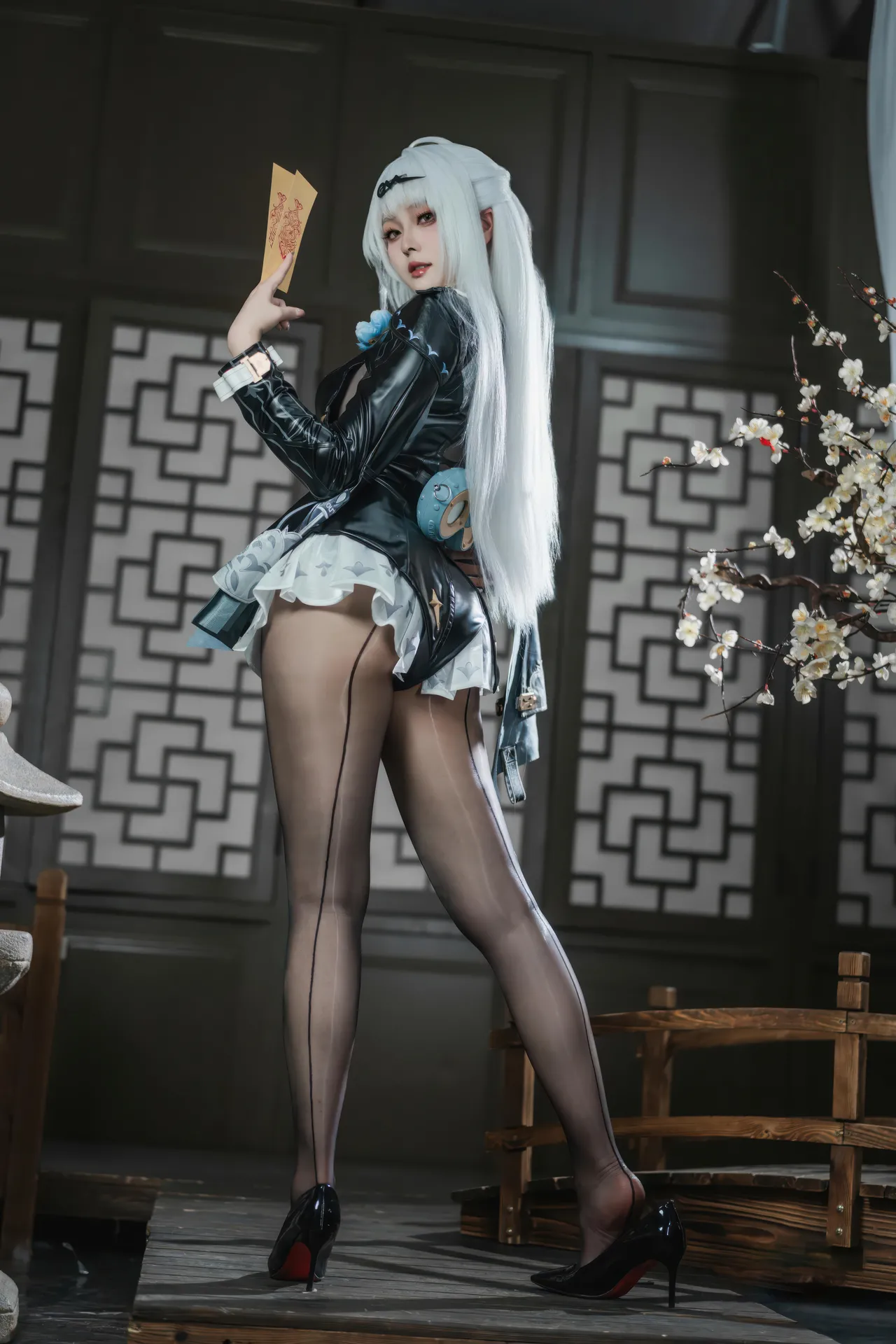 Natsuko夏夏子 - 仪玄-墨形影踪87P-563M-erohere15.webp