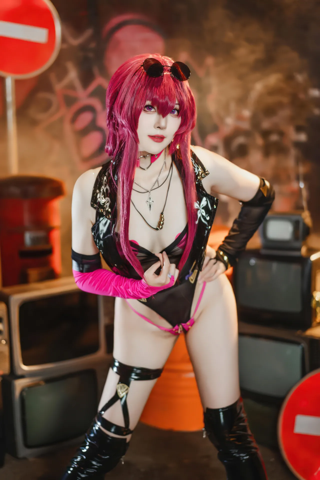 Natsuko夏夏子 - 崩坏：星穹铁道 卡芙卡 dishwasher同人-erohere11.webp