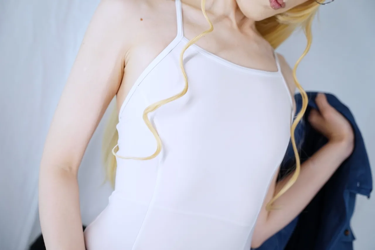 Okino Shizuku La lueur de l'horizon (Strike Witches)-erohere111.jpg
