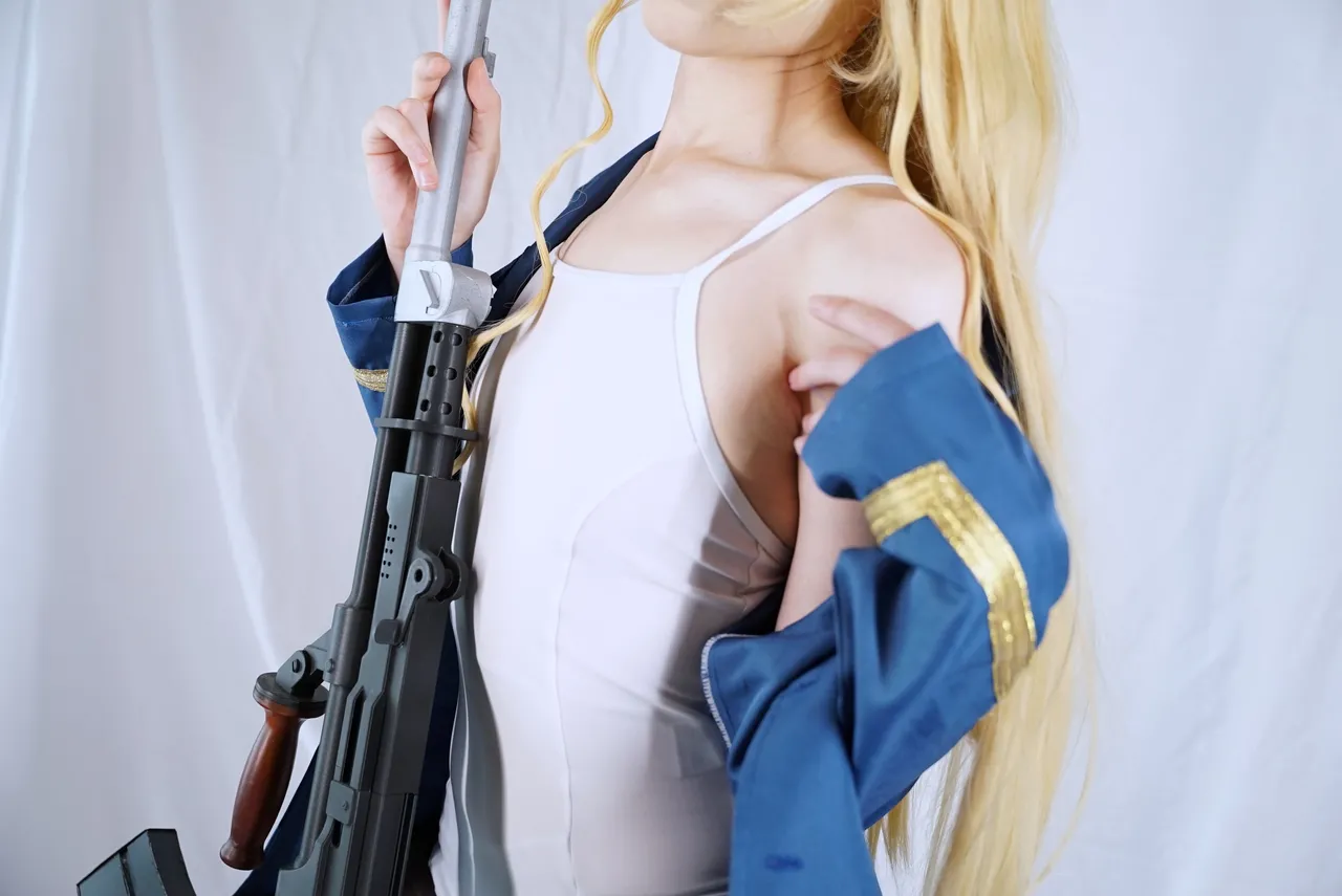 Okino Shizuku La lueur de l'horizon (Strike Witches)-erohere174.jpg