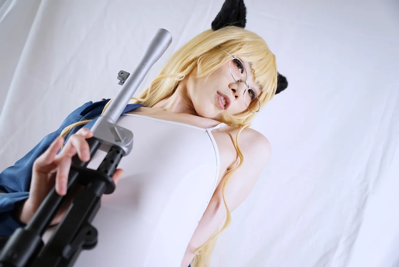 Okino Shizuku La lueur de l'horizon (Strike Witches)-erohere188.jpg