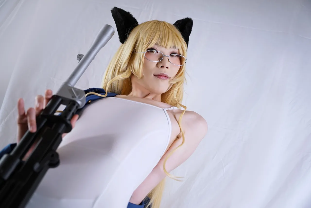 Okino Shizuku La lueur de l'horizon (Strike Witches)-erohere189.jpg