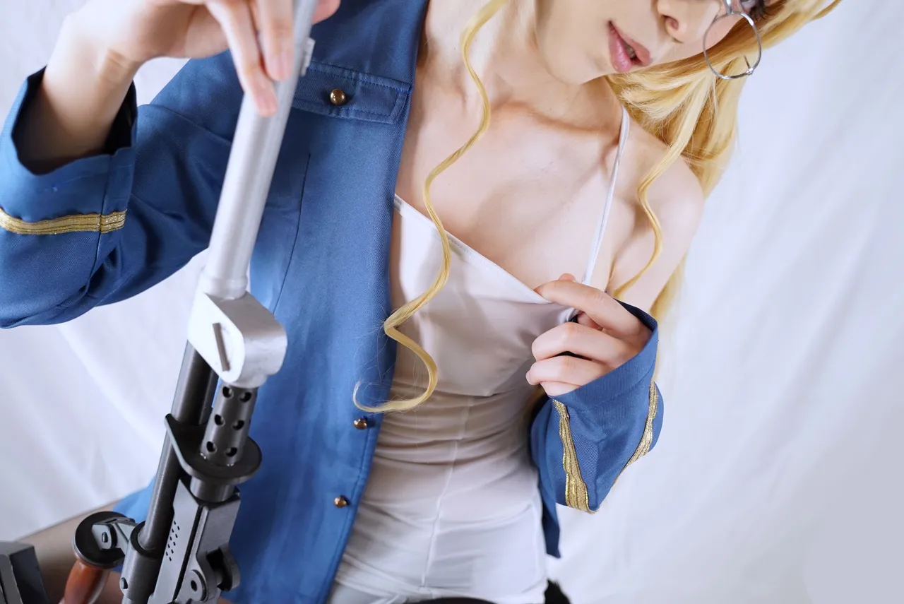 Okino Shizuku La lueur de l'horizon (Strike Witches)-erohere220.jpg