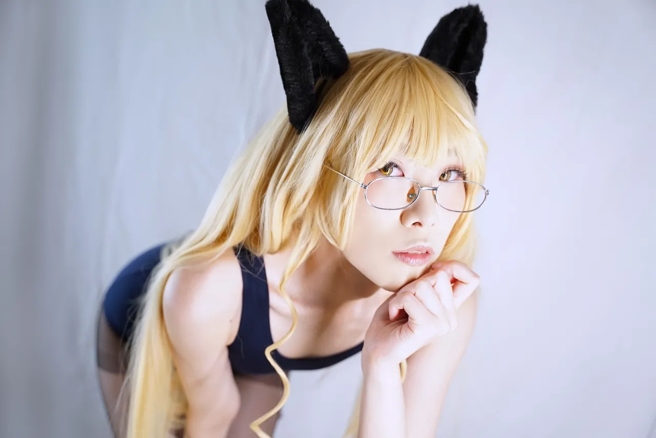 Okino Shizuku La lueur de l'horizon (Strike Witches)-erohere25.jpg