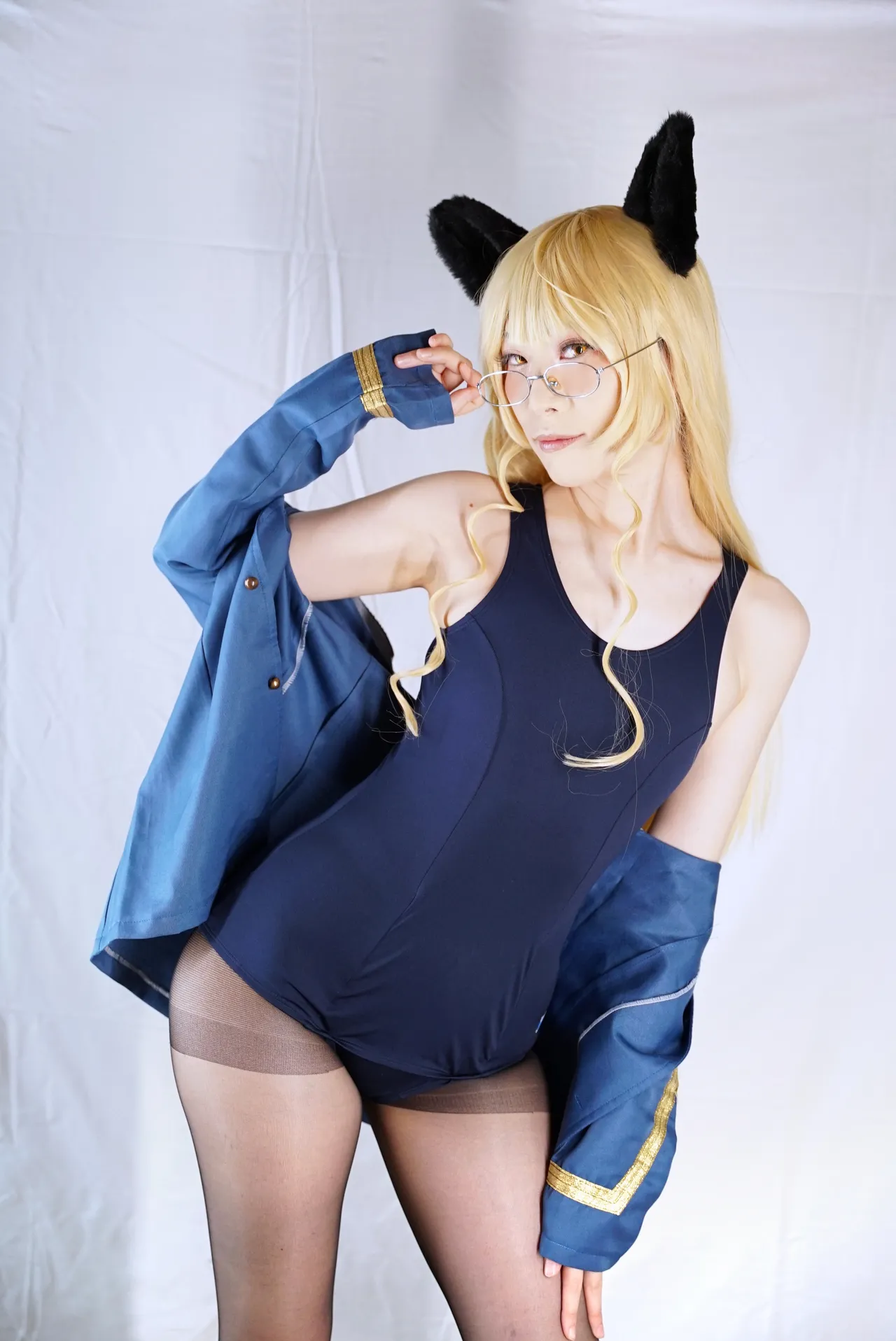 Okino Shizuku La lueur de l'horizon (Strike Witches)-erohere4.jpg