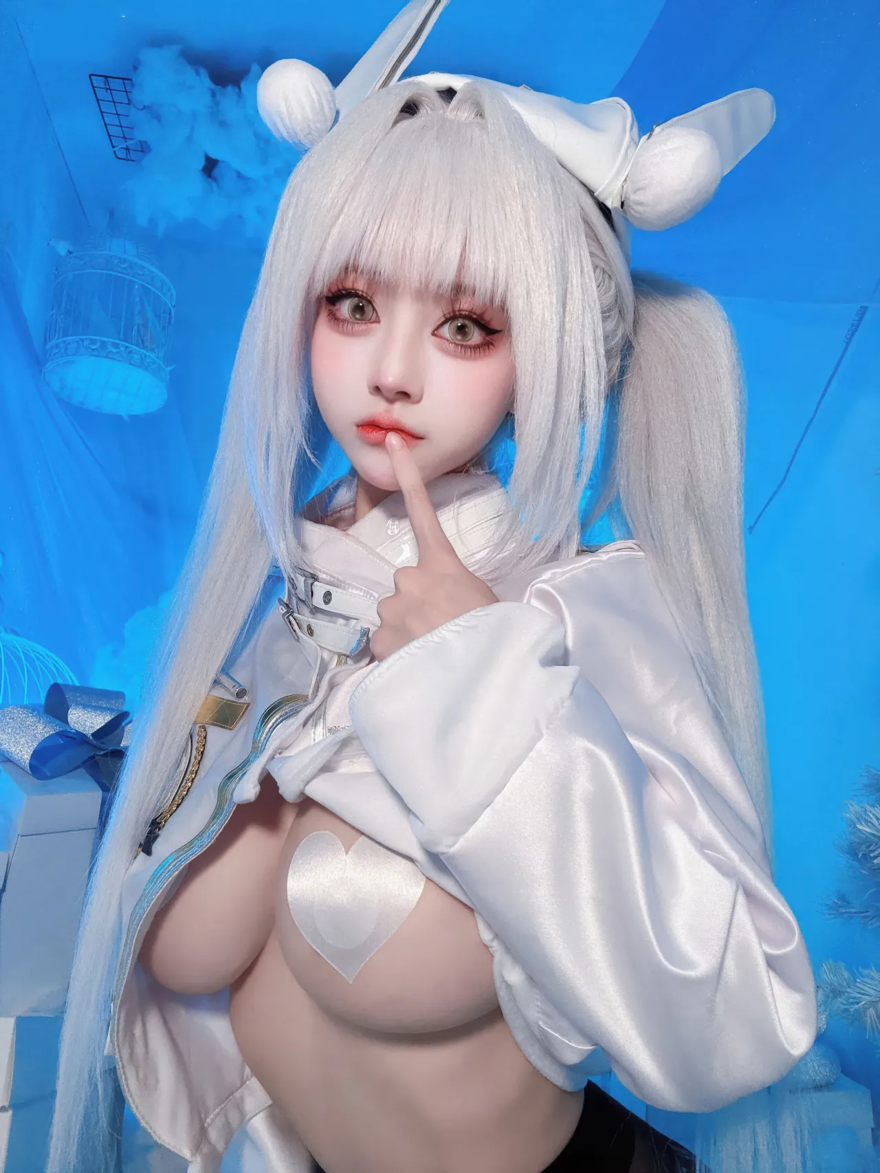 Okita Rinka - Blanc-erohere4.webp