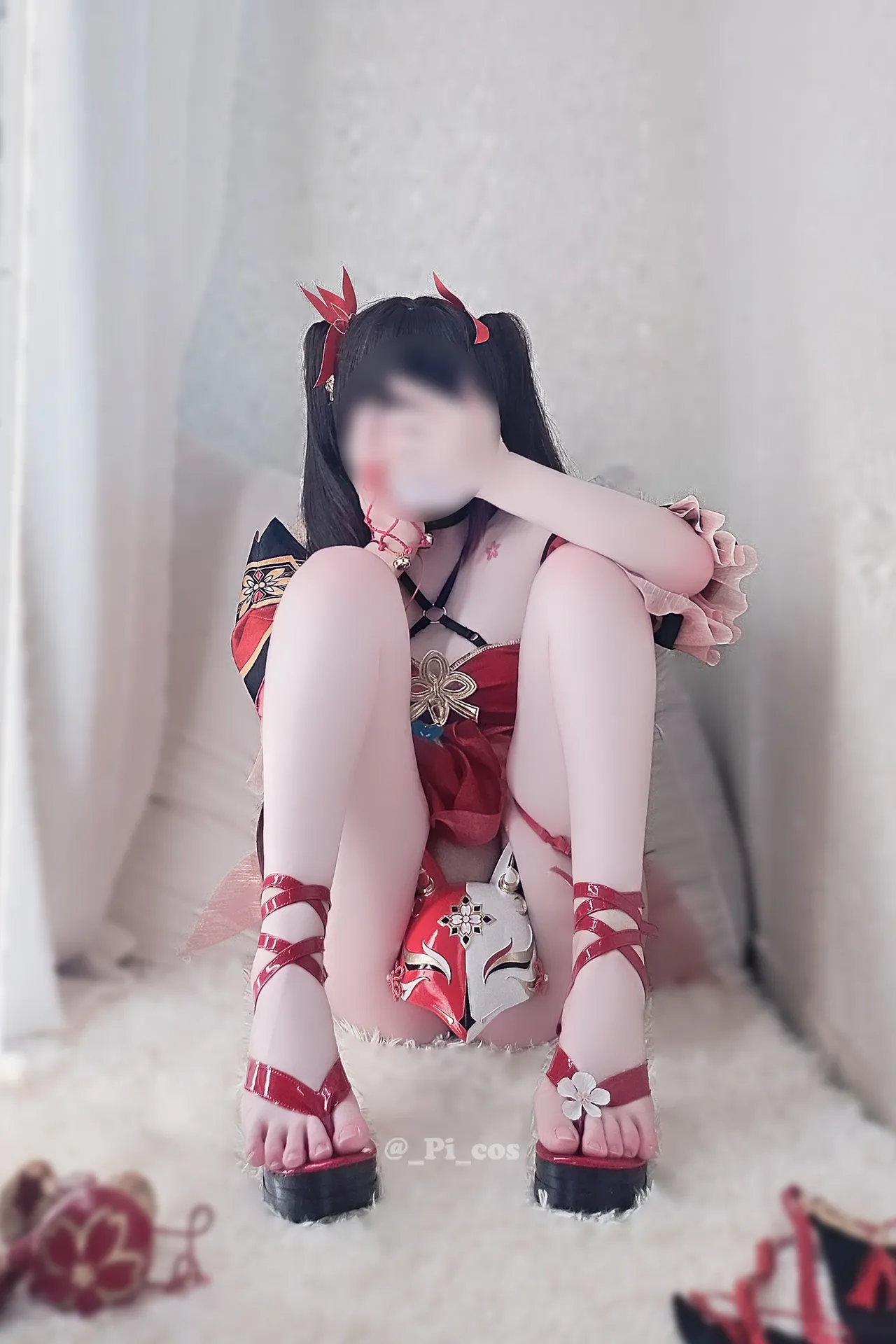 PI_COS - Sparkle-erohere4.webp