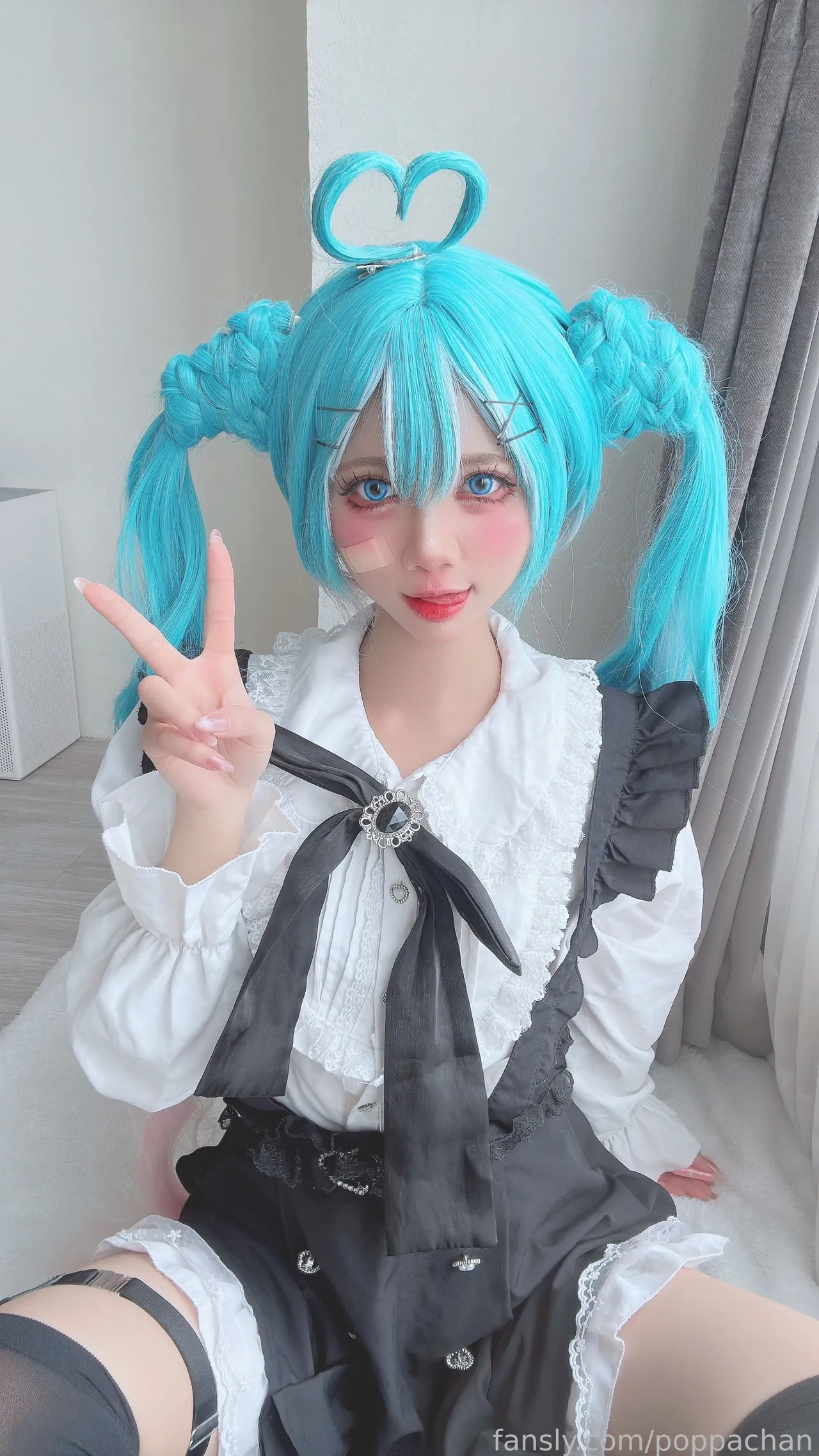 PoppaChan - Hatsune Miku-erohere2.webp