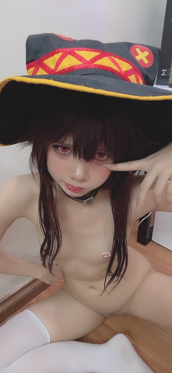 PoppaChan - Megumin-erohere108.jpg