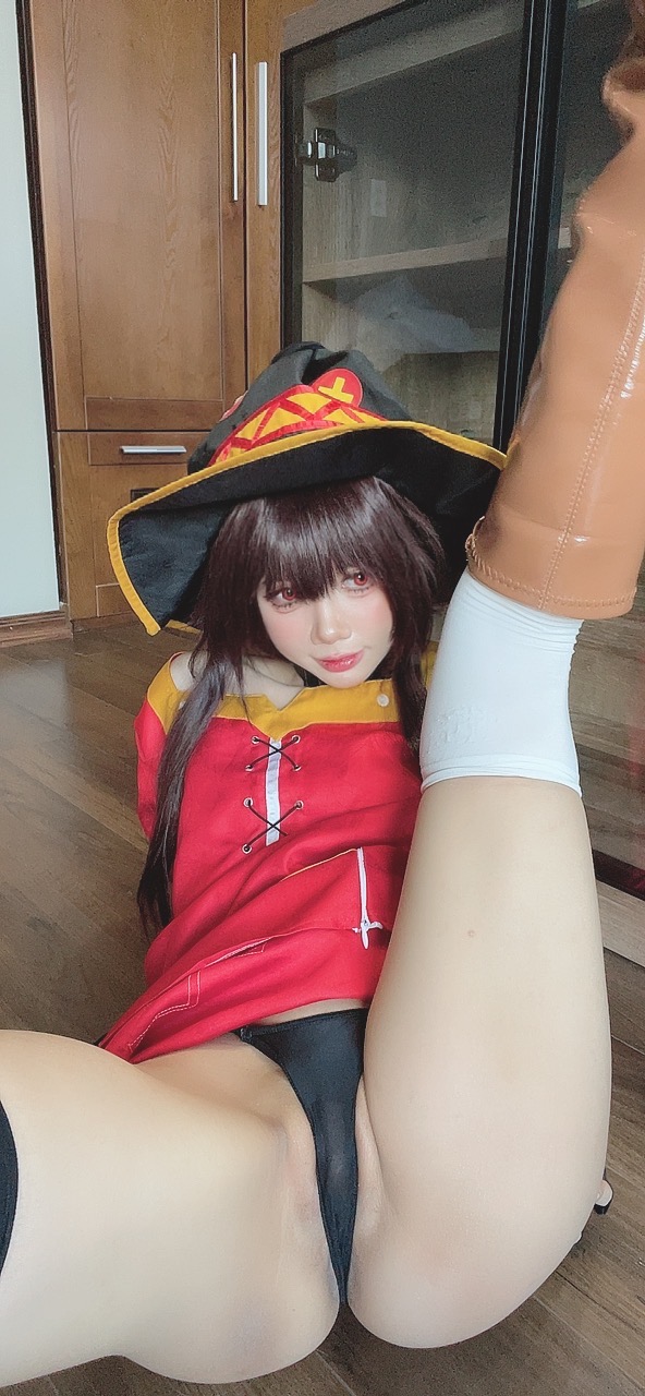 PoppaChan - Megumin-erohere81.jpg