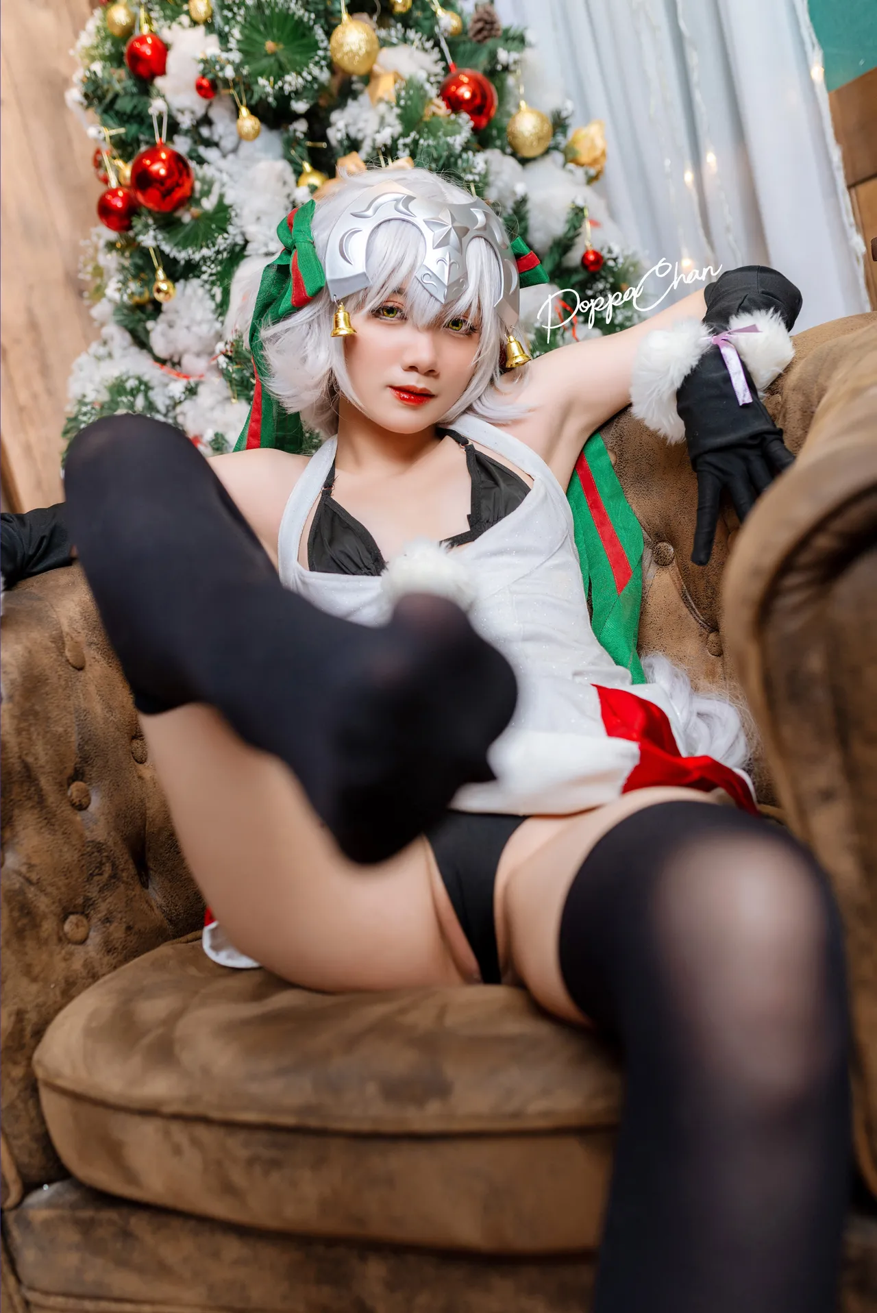 PoppaChan Jeanne D'arc Alter Santa Lily-erohere17.webp