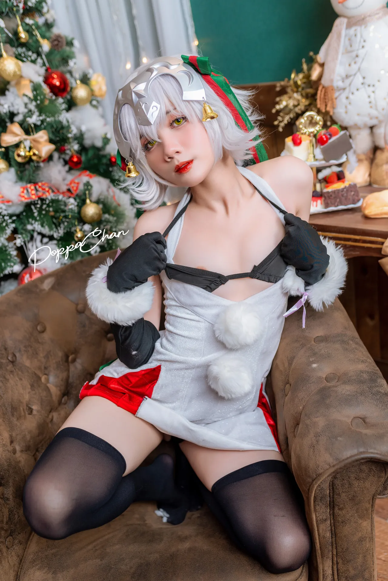 PoppaChan Jeanne D'arc Alter Santa Lily-erohere25.webp