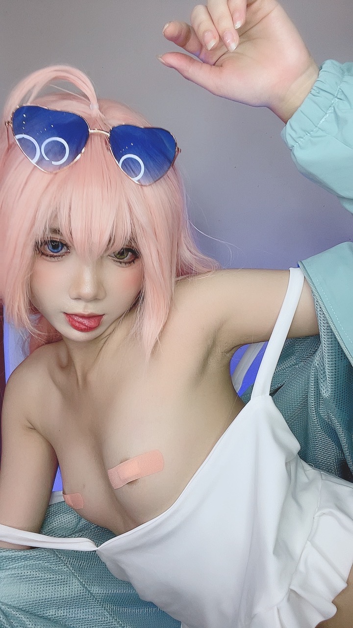 Poppachan - Hoshino Takanashi (Blue Archive)-erohere76.jpg