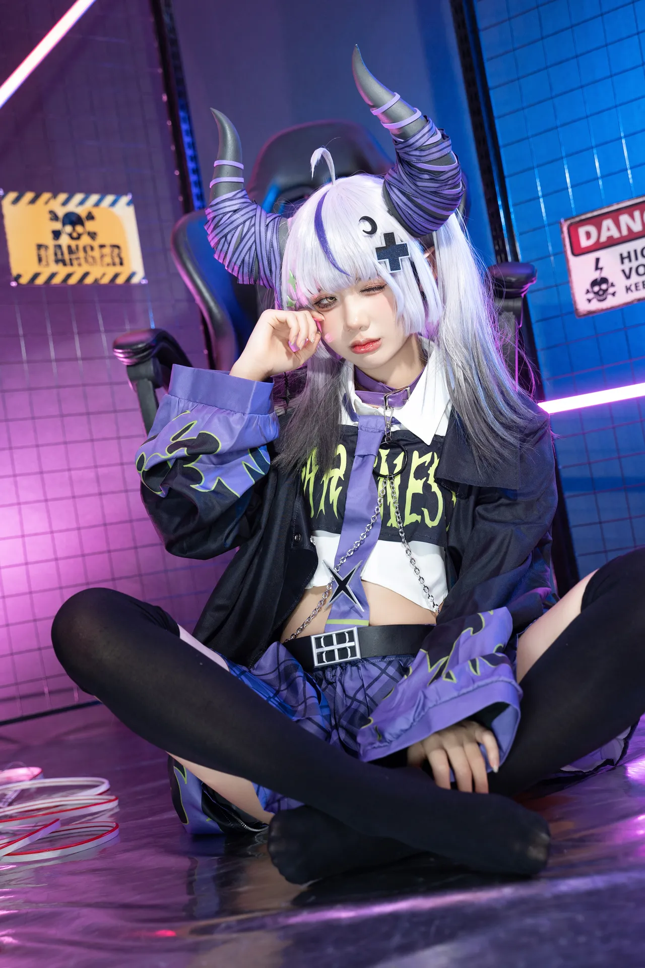 Poppachan - Laplus in new outfit-erohere10.webp