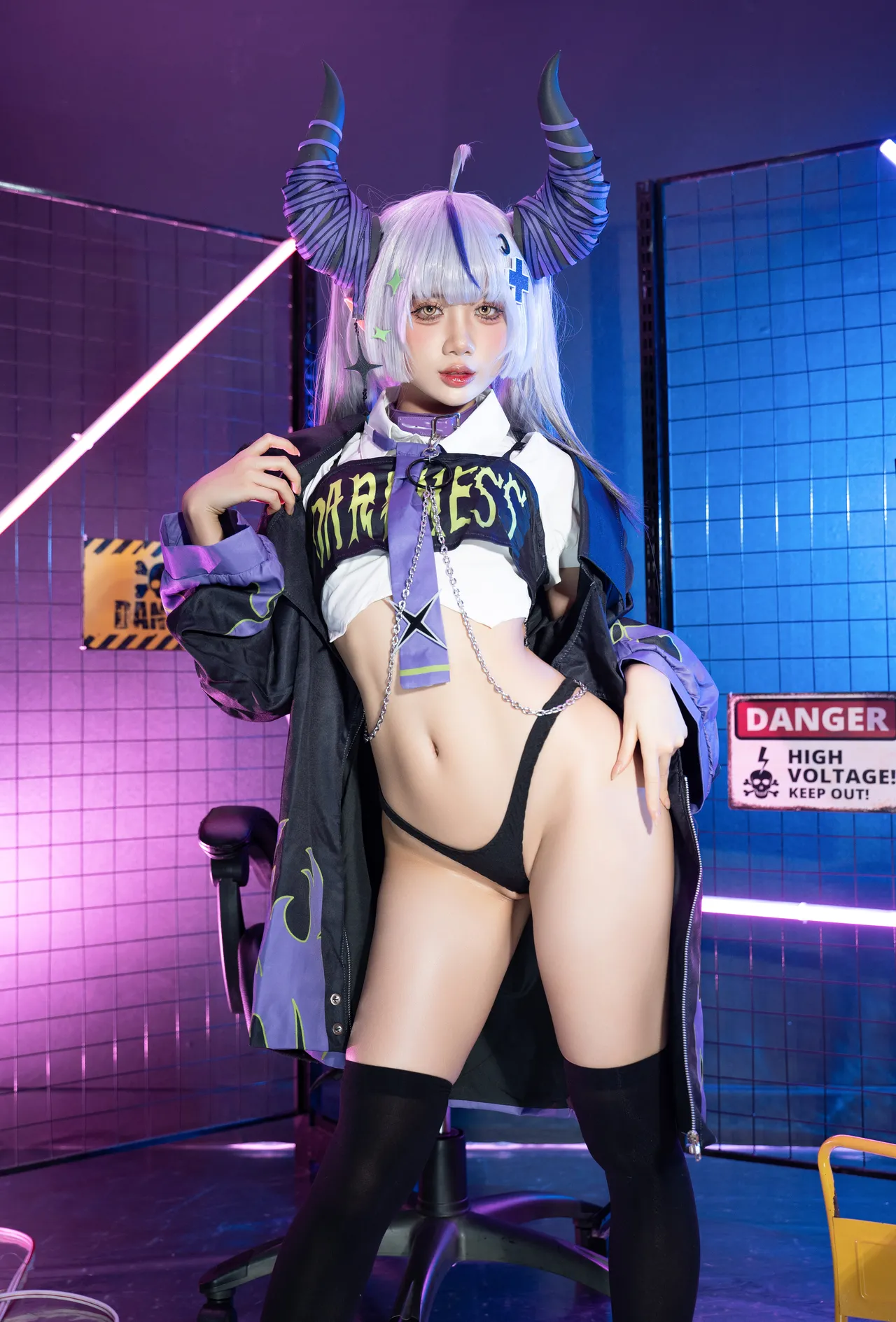 Poppachan - Laplus in new outfit-erohere12.webp
