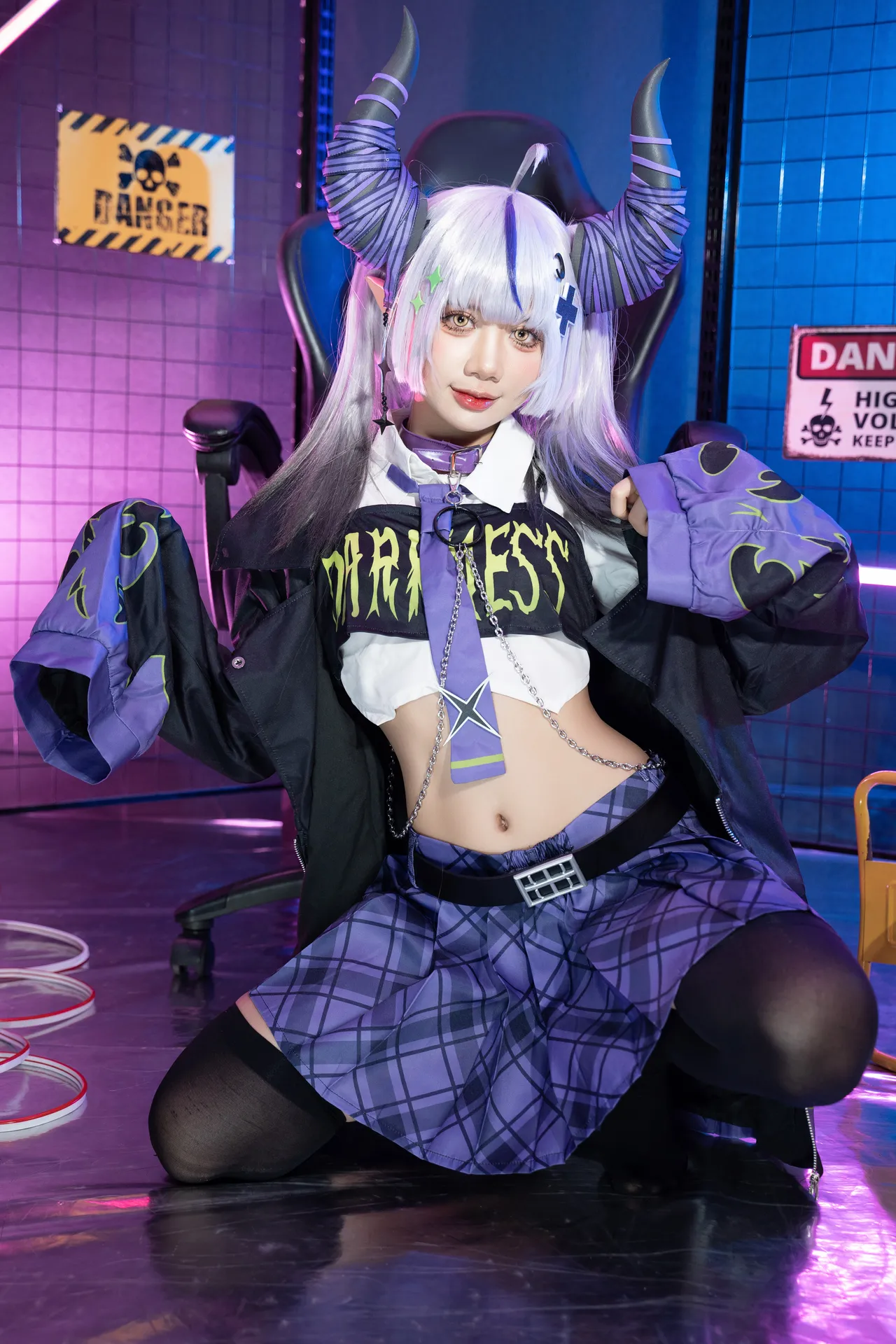 Poppachan - Laplus in new outfit-erohere4.webp