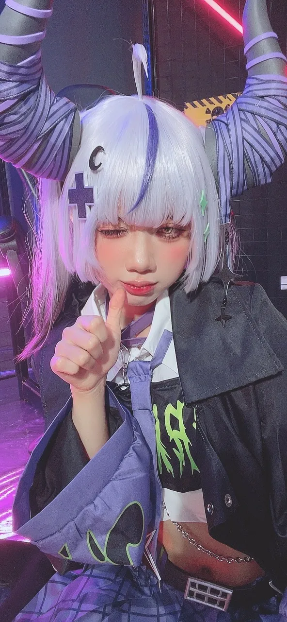 Poppachan - Laplus in new outfit-erohere48.webp