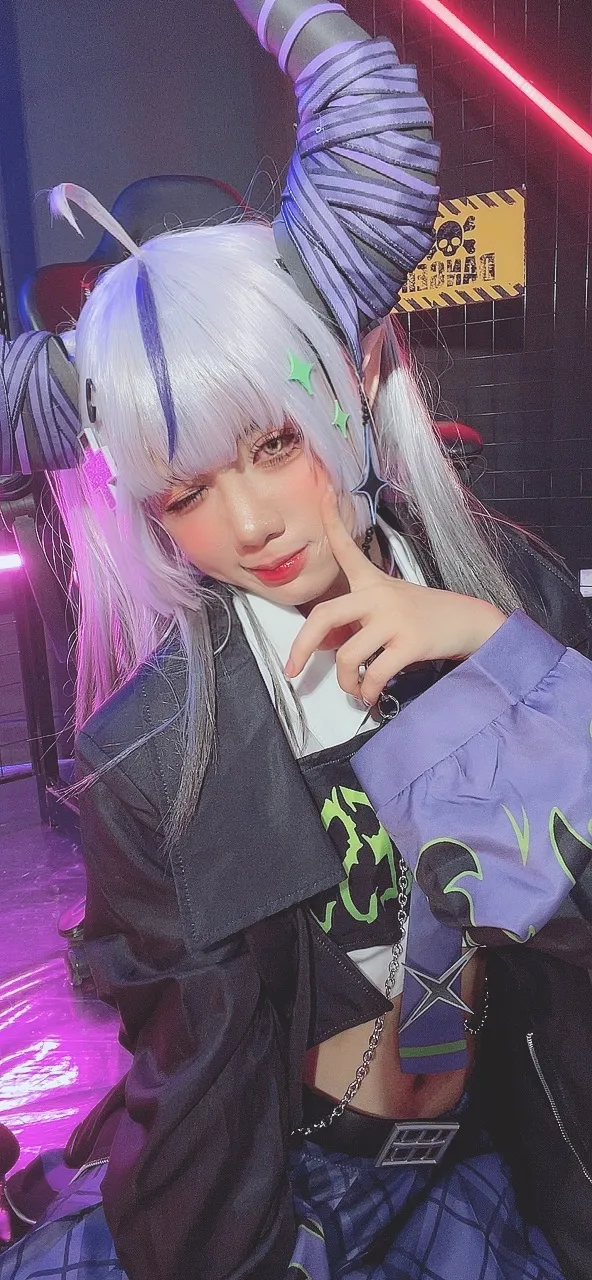 Poppachan - Laplus in new outfit-erohere51.webp
