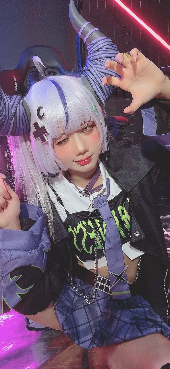 Poppachan - Laplus in new outfit-erohere68.webp