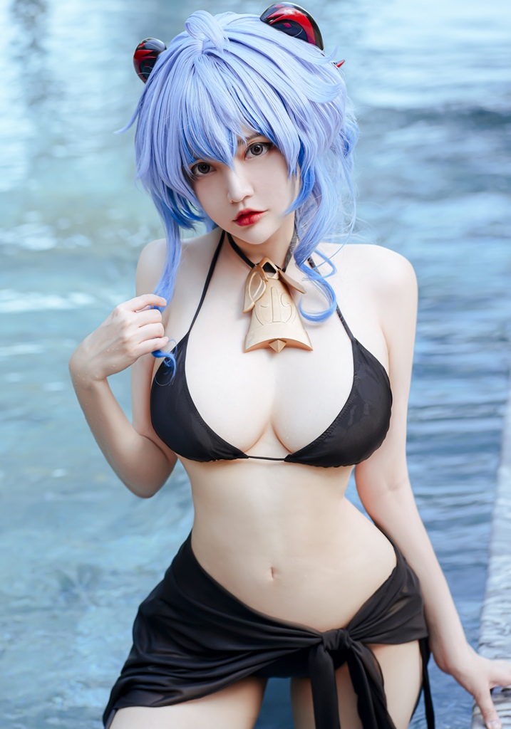 Potato Godzilla – Ganyu Bikini