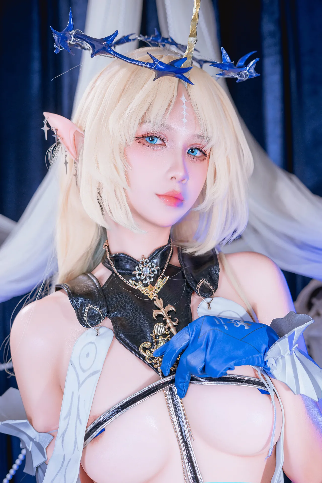 Pyon Lay - Fleurdelys-erohere25.webp