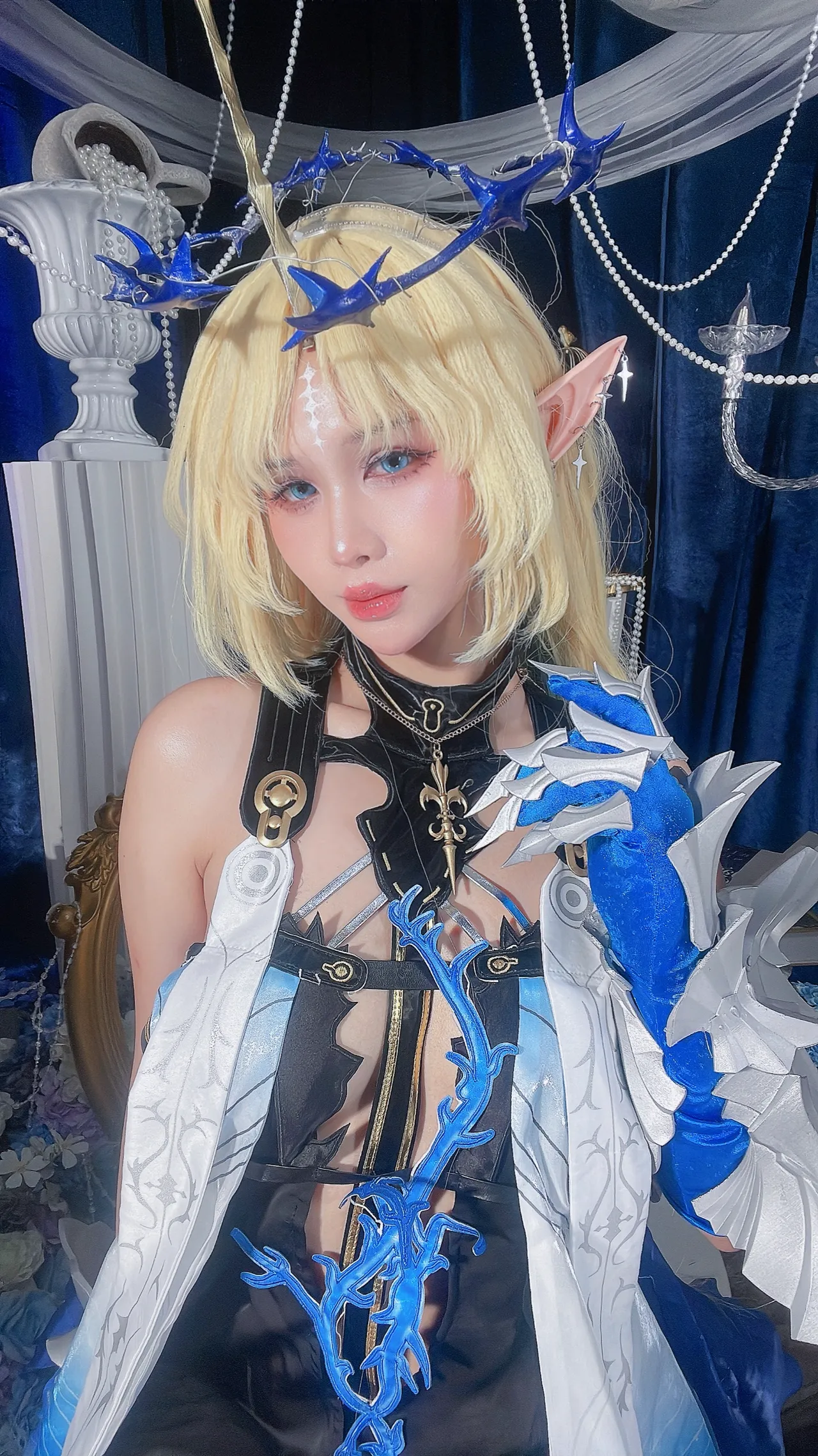 Pyon Lay - Fleurdelys-erohere50.webp