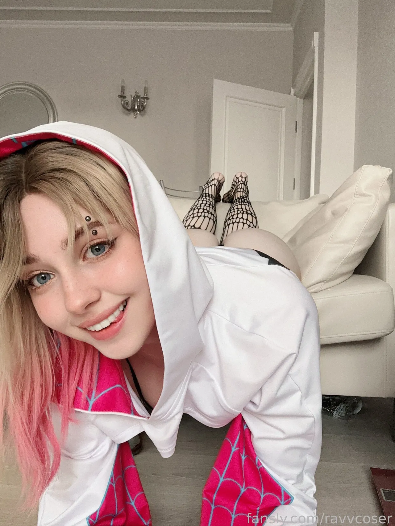 Ravvcoser - Spider Gwen-erohere22.webp