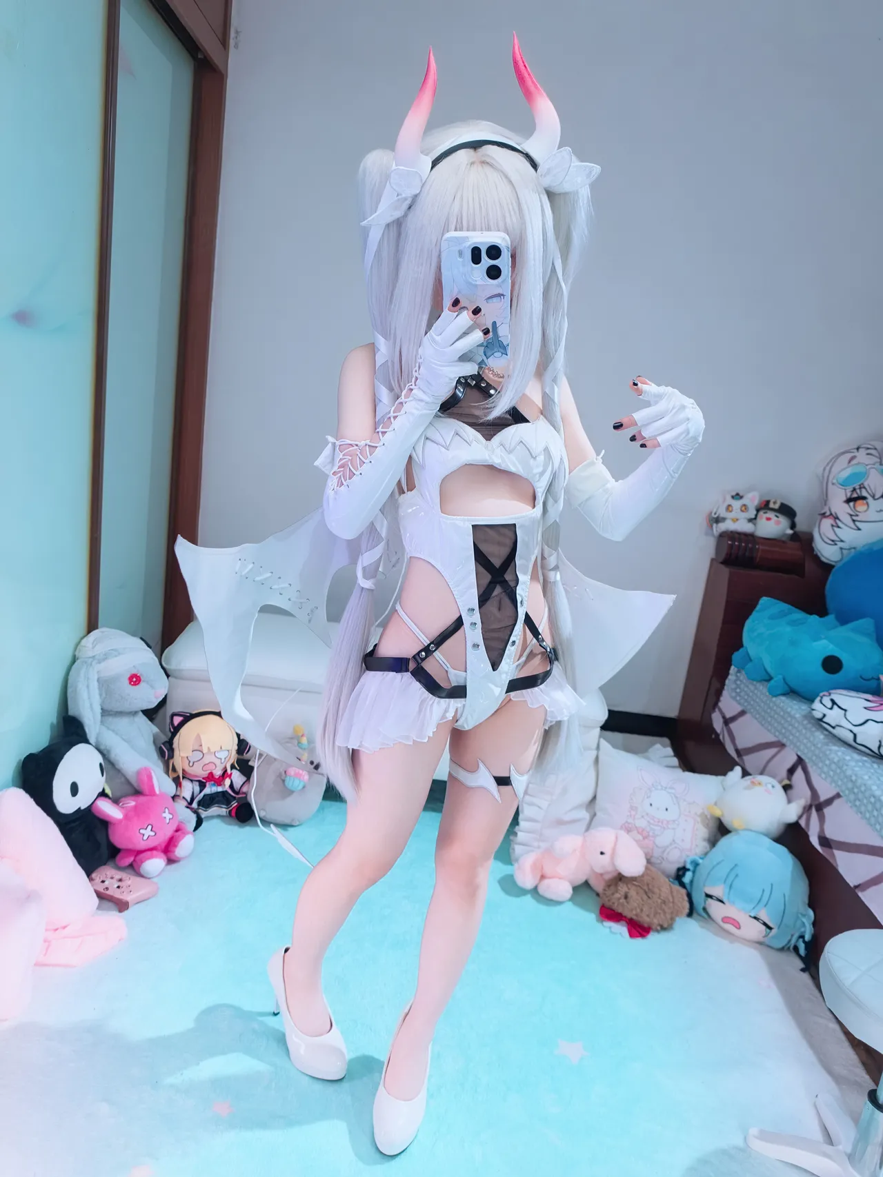 Reng-nikke白兔 恶魔-erohere2.webp