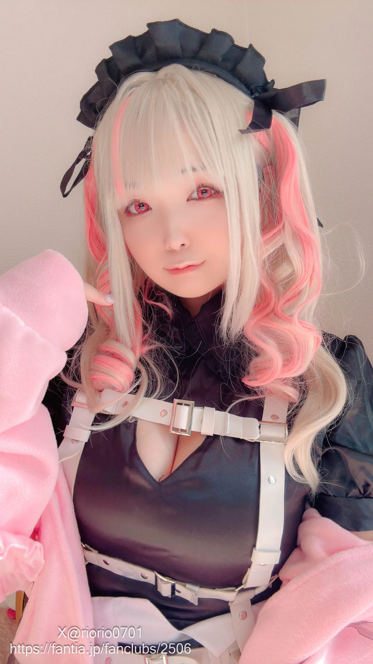 Riona Aise - Makaino Ririmu-erohere13.webp