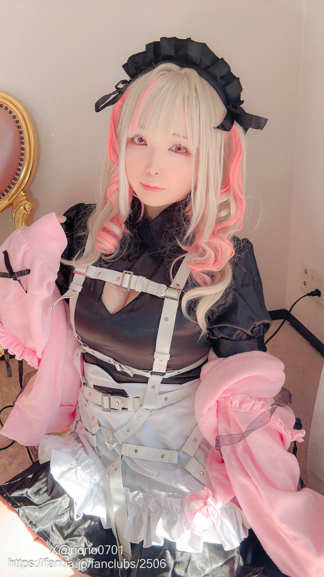 Riona Aise - Makaino Ririmu-erohere7.webp