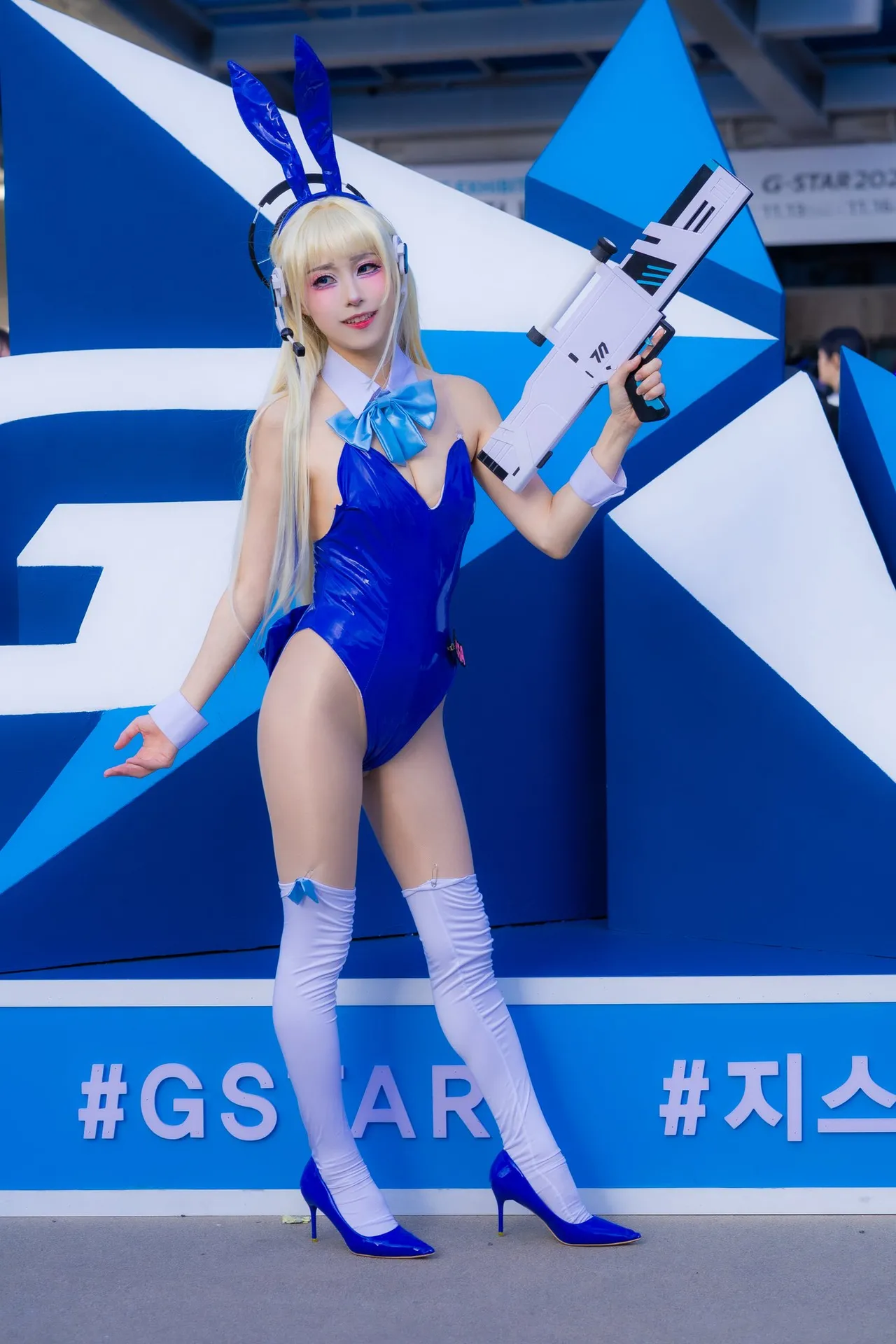 Rosa로사 - Bunny Toki