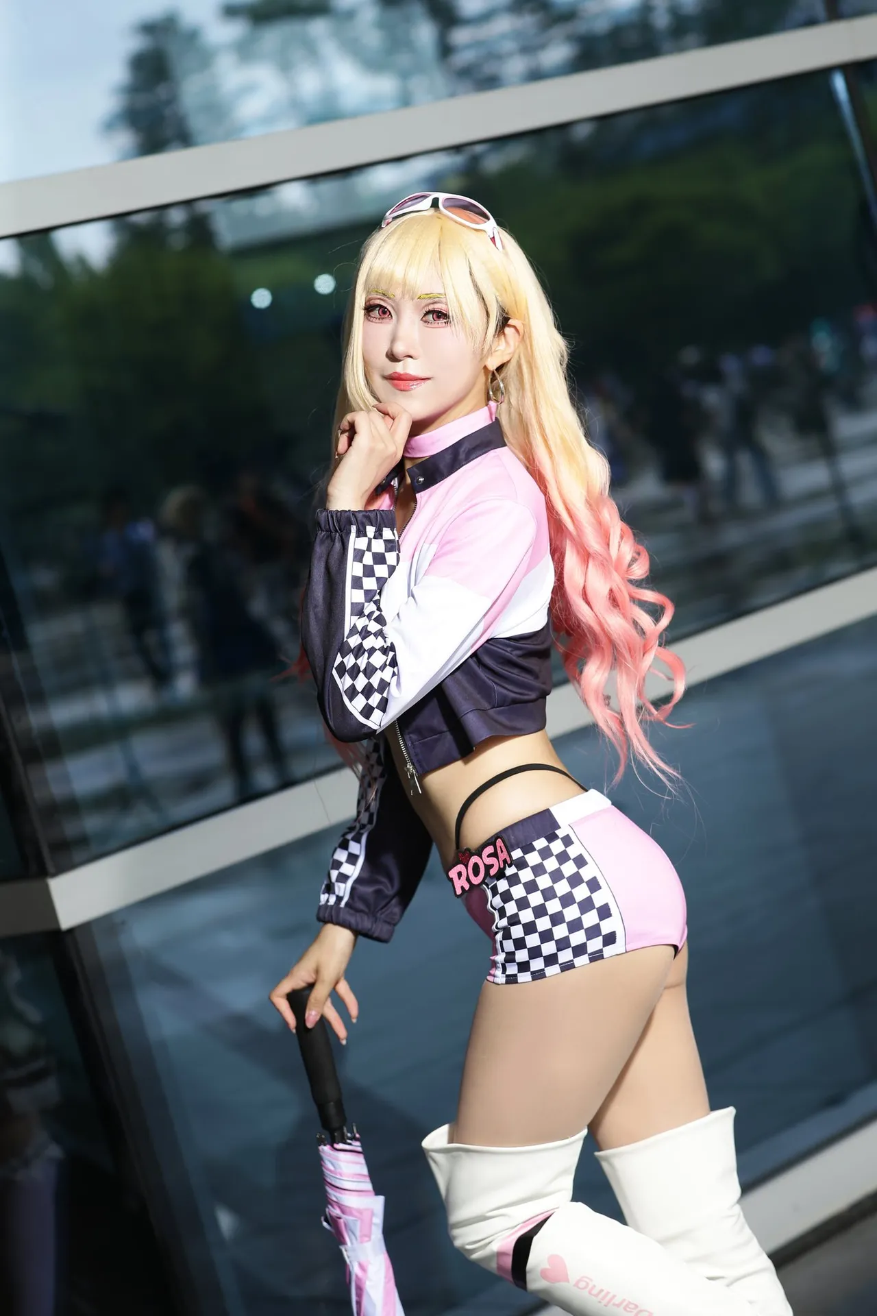 Rosa로사 - Marin Race Queen-erohere3.webp