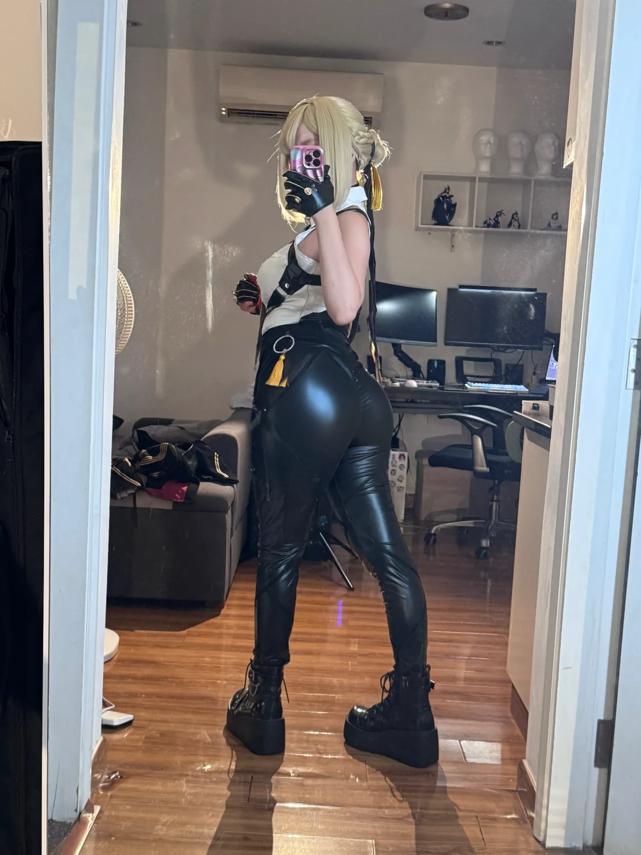 Rumipeach - Evelyn-erohere12.webp