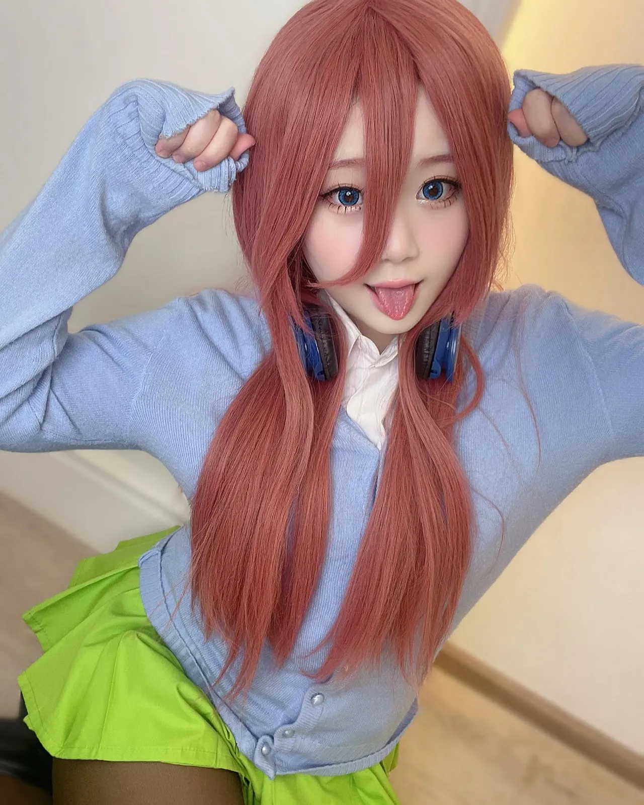 Saizneko - Miku Nakano-erohere1.webp