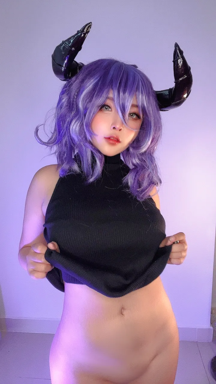 Sayo Momo - Vermeil-erohere2.webp