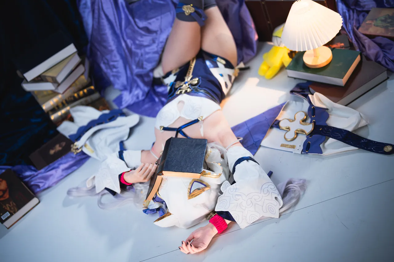 Seele麦麦 – 德丽莎天命难逃cos-erohere7.webp