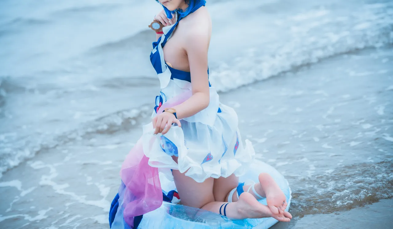 Seele麦麦 希儿彼岸浪花cos（海滩）-erohere32.webp