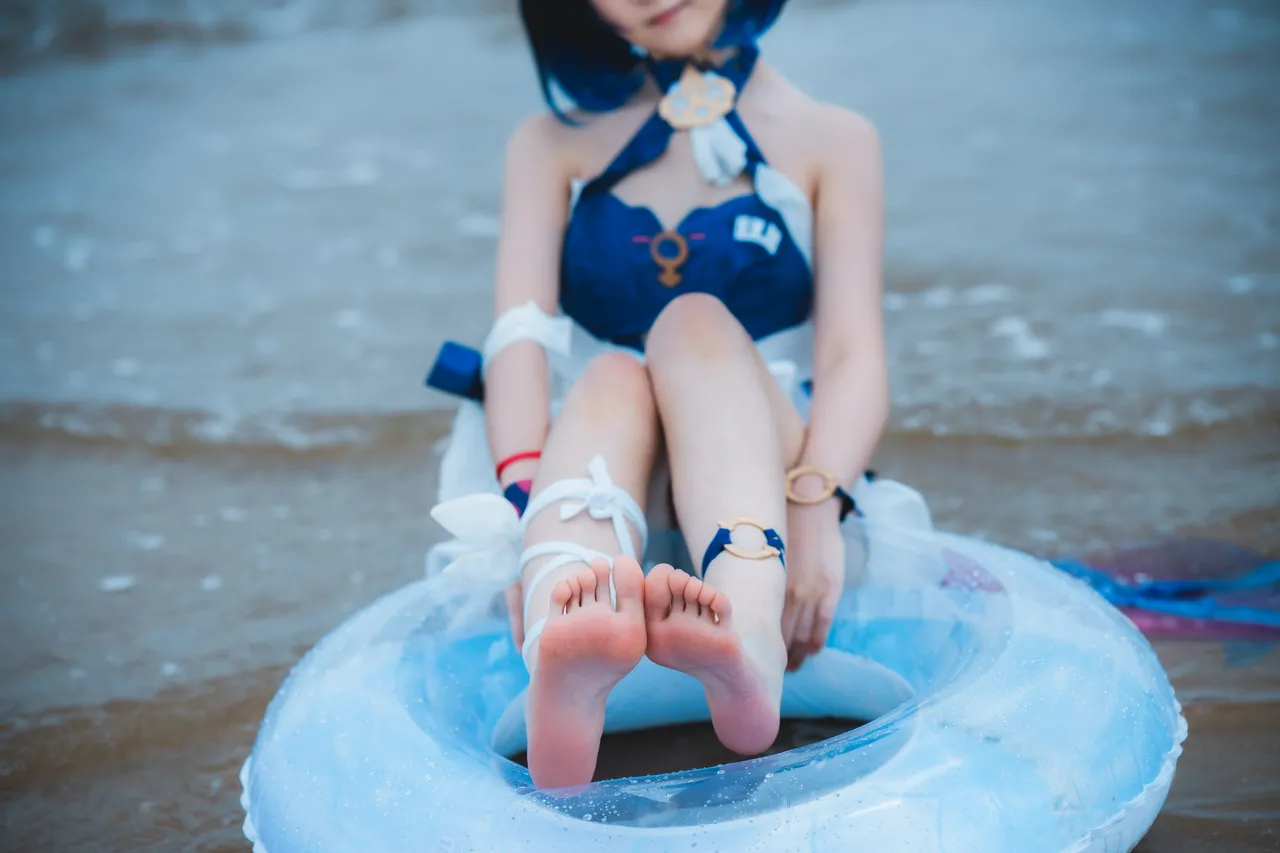 Seele麦麦 希儿彼岸浪花cos（海滩）-erohere39.webp