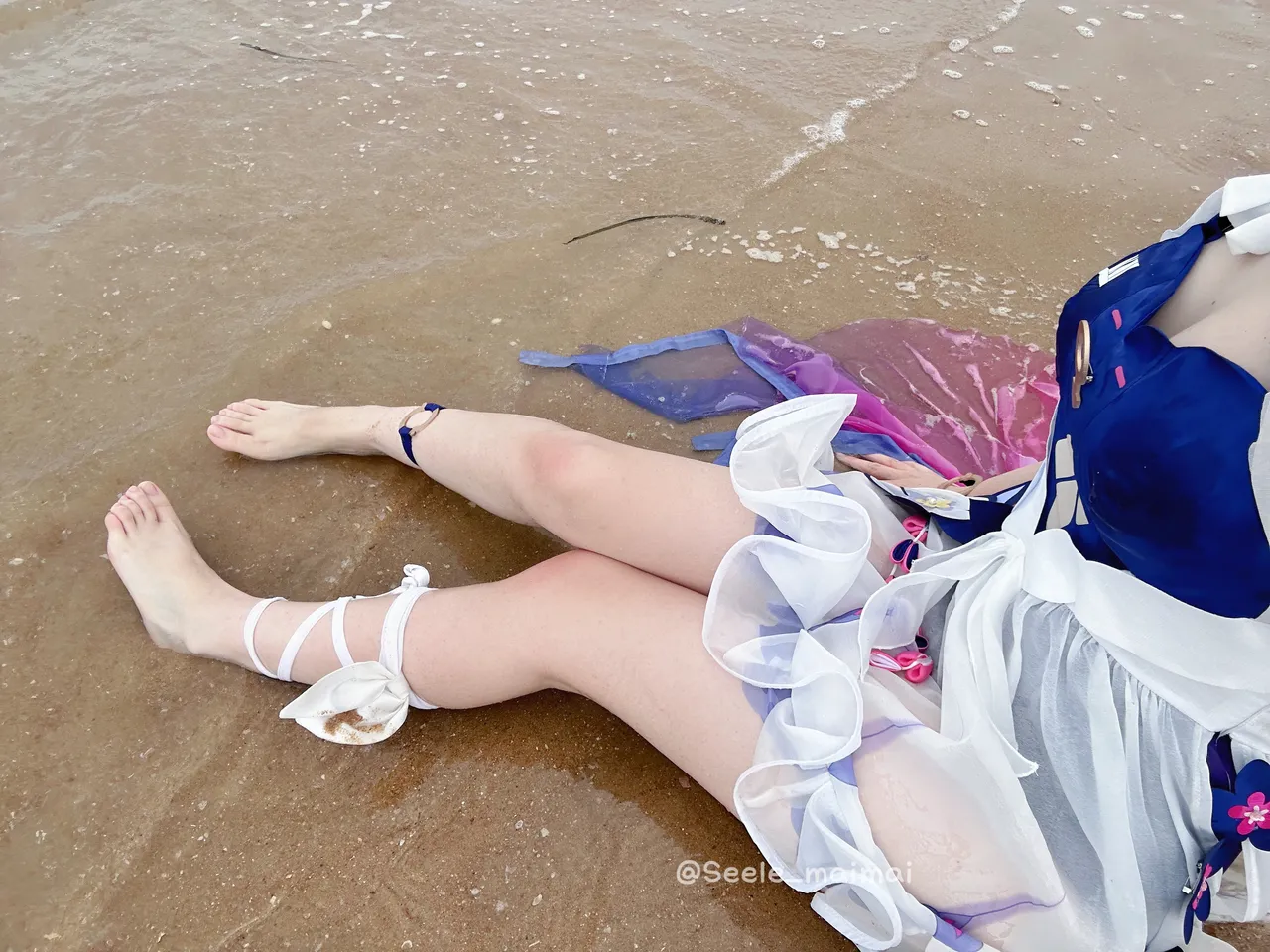 Seele麦麦 希儿彼岸浪花cos（海滩）-erohere55.webp