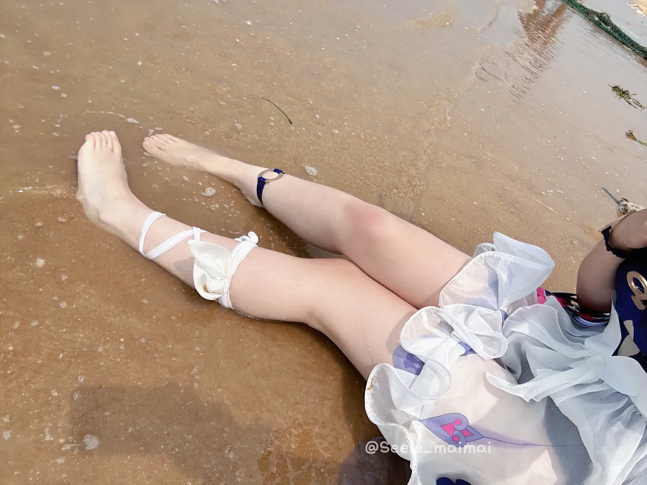 Seele麦麦 希儿彼岸浪花cos（海滩）-erohere63.webp